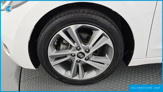 HYUNDAI ELANTRA (AVANTE) 1.6 GDI VALUE PLUS