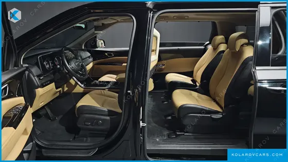 KIA CARNIVAL GASOLINE 9-SEATER NOBLESSE