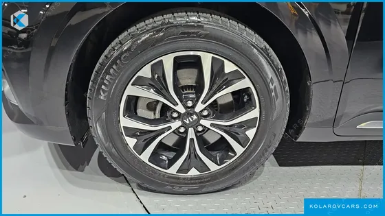 KIA CARNIVAL DIESEL 9-SEATER NOBLESSE