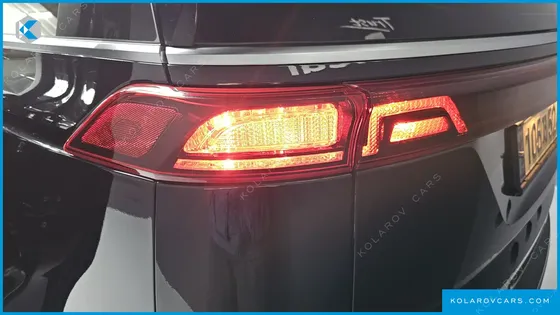KIA CARNIVAL DIESEL 9-SEATER NOBLESSE