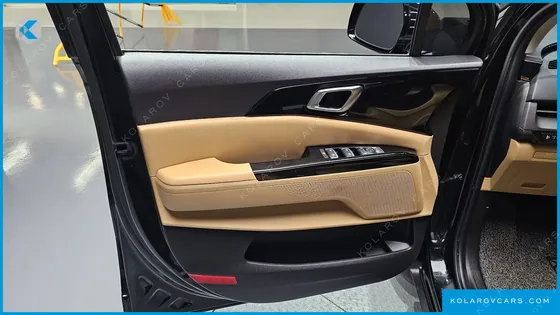 KIA CARNIVAL DIESEL 9-SEATER NOBLESSE