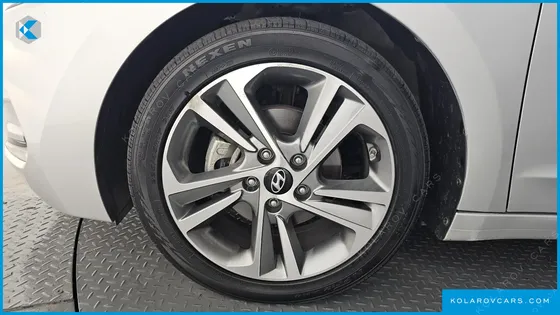 HYUNDAI ELANTRA (AVANTE) 1.6 GDI VALUE PLUS