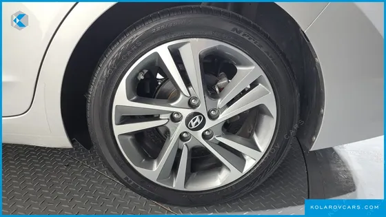 HYUNDAI ELANTRA (AVANTE) 1.6 GDI VALUE PLUS
