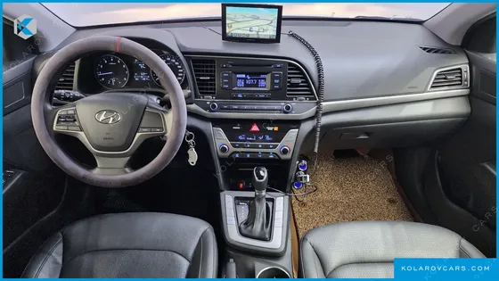 HYUNDAI ELANTRA (AVANTE) 1.6 GDI SMART