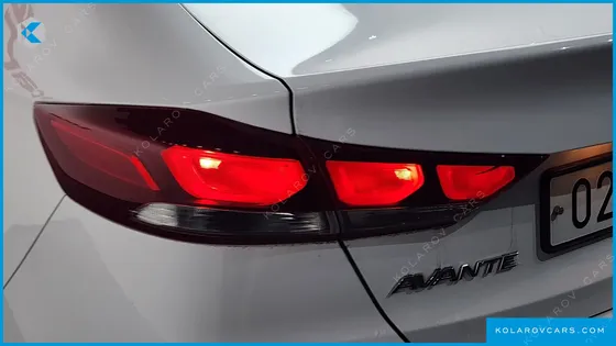 HYUNDAI ELANTRA (AVANTE) 1.6 GDI SMART