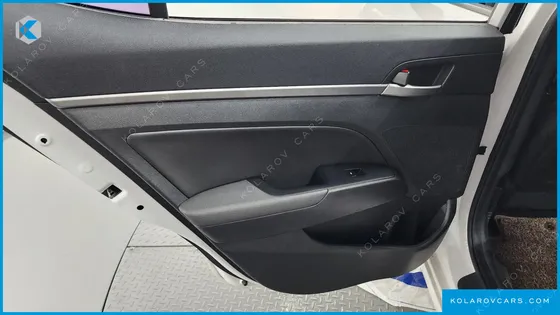 HYUNDAI ELANTRA (AVANTE) 1.6 GDI SMART