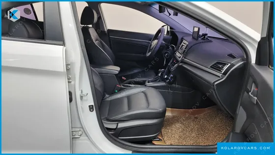 HYUNDAI ELANTRA (AVANTE) 1.6 GDI SMART