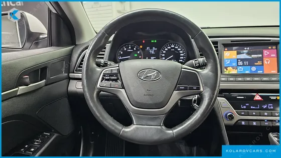 HYUNDAI ELANTRA (AVANTE) 1.6 GDI SMART