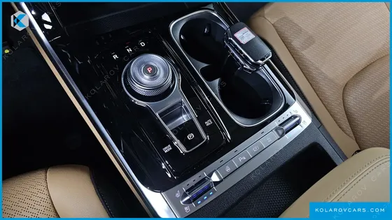 KIA CARNIVAL DIESEL 7-SEATER NOBLESSE