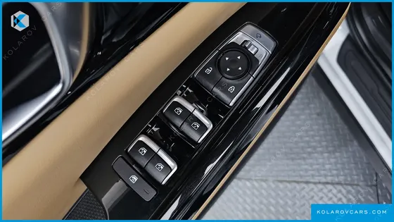 KIA CARNIVAL DIESEL 7-SEATER NOBLESSE