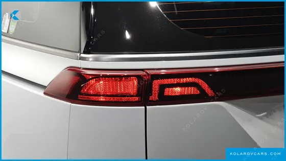 KIA CARNIVAL DIESEL 7-SEATER NOBLESSE