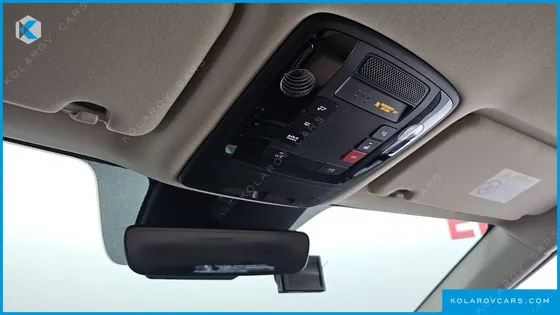 KIA CARNIVAL DIESEL 7-SEATER NOBLESSE