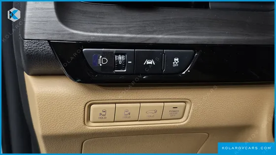 KIA CARNIVAL DIESEL 7-SEATER NOBLESSE