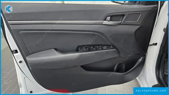 HYUNDAI ELANTRA (AVANTE) 1.6 GDI SMART