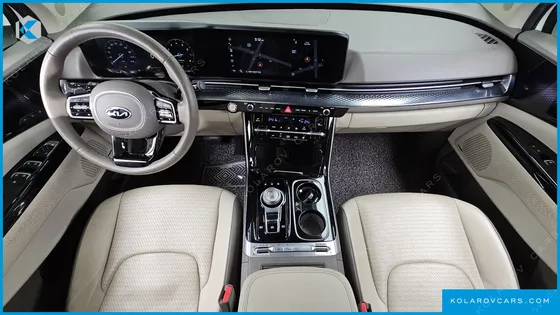 KIA CARNIVAL GASOLINE 7-SEATER HI-LIMOUSINE