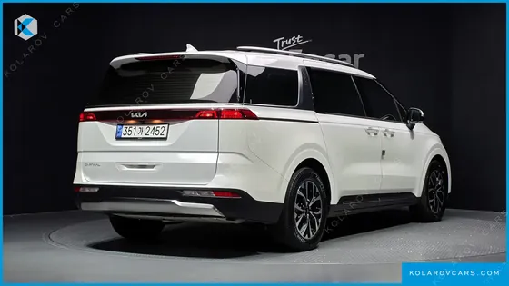KIA CARNIVAL DIESEL 9-SEATER NOBLESSE