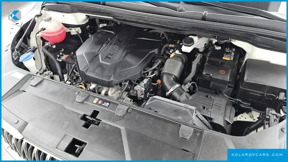 KIA CARNIVAL DIESEL 9-SEATER NOBLESSE