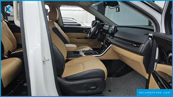 KIA CARNIVAL DIESEL 9-SEATER NOBLESSE
