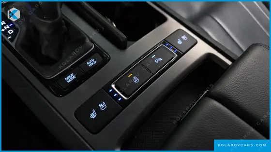 HYUNDAI GENESIS G330 MODERN AWD