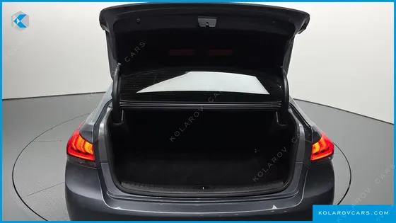 HYUNDAI GENESIS G330 MODERN AWD