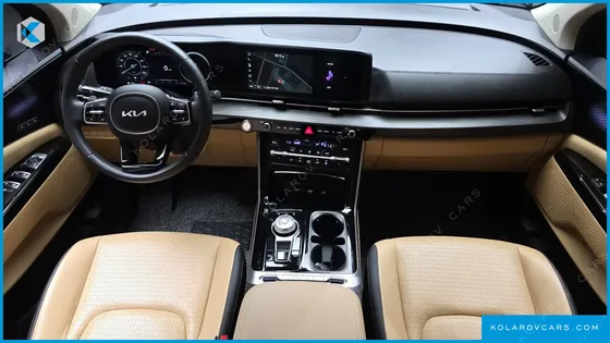 KIA CARNIVAL GASOLINE 11-SEATER SIGNATURE