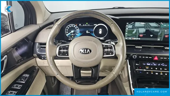 KIA CARNIVAL DIESEL 9-SEATER HI-LIMOUSINE