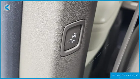 KIA CARNIVAL DIESEL 9-SEATER HI-LIMOUSINE