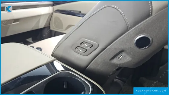 KIA CARNIVAL DIESEL 9-SEATER HI-LIMOUSINE