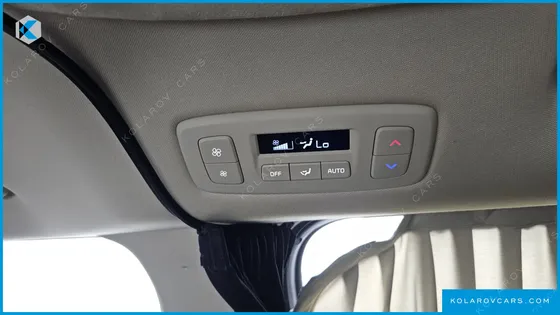 KIA CARNIVAL DIESEL 9-SEATER HI-LIMOUSINE