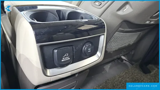KIA CARNIVAL DIESEL 9-SEATER HI-LIMOUSINE