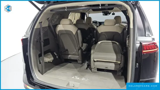 KIA CARNIVAL DIESEL 9-SEATER HI-LIMOUSINE