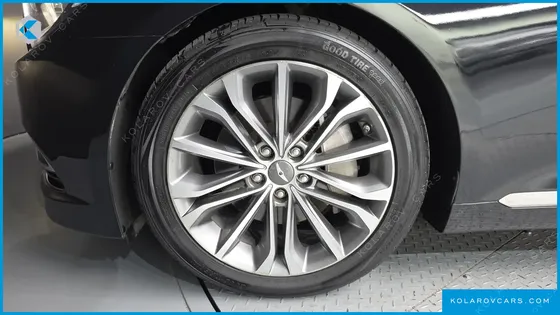HYUNDAI GENESIS G330 PREMIUM AWD
