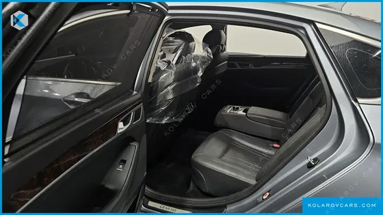 HYUNDAI GENESIS G330 PREMIUM AWD