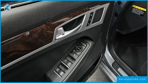 HYUNDAI GENESIS G330 PREMIUM AWD