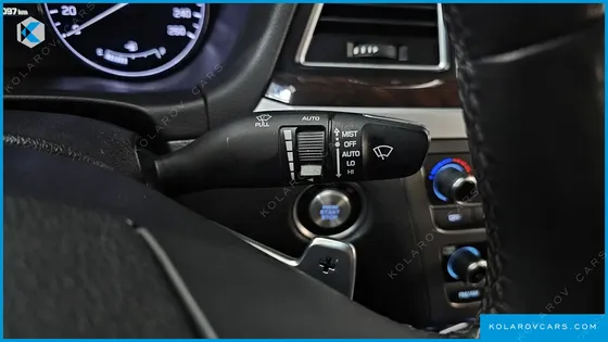 HYUNDAI GENESIS G330 PREMIUM AWD