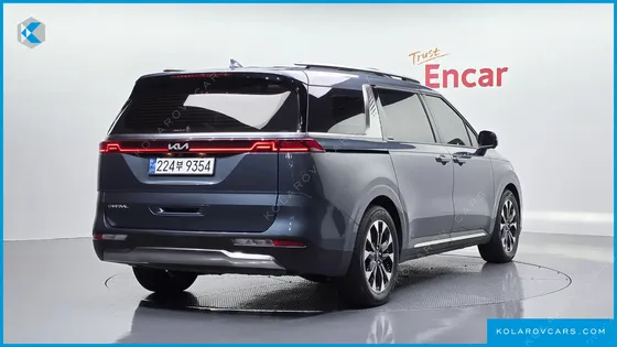KIA CARNIVAL DIESEL 7-SEATER SIGNATURE