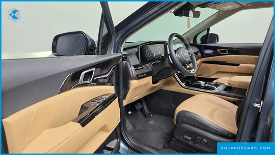 KIA CARNIVAL DIESEL 7-SEATER SIGNATURE