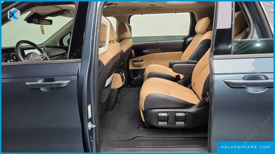 KIA CARNIVAL DIESEL 7-SEATER SIGNATURE