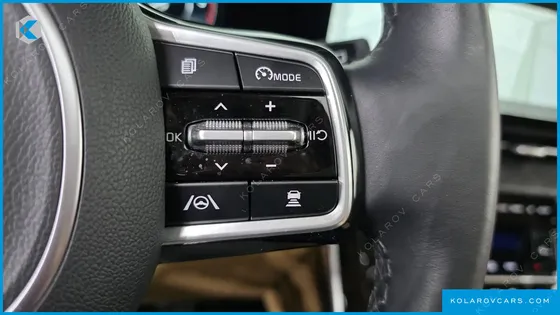 KIA CARNIVAL DIESEL 7-SEATER SIGNATURE