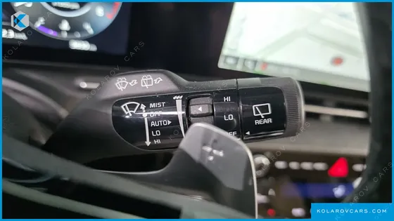 KIA CARNIVAL DIESEL 7-SEATER SIGNATURE