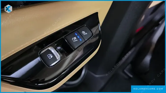 KIA CARNIVAL DIESEL 7-SEATER SIGNATURE