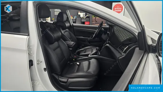 HYUNDAI ELANTRA (AVANTE) 1.6 GDI SMART