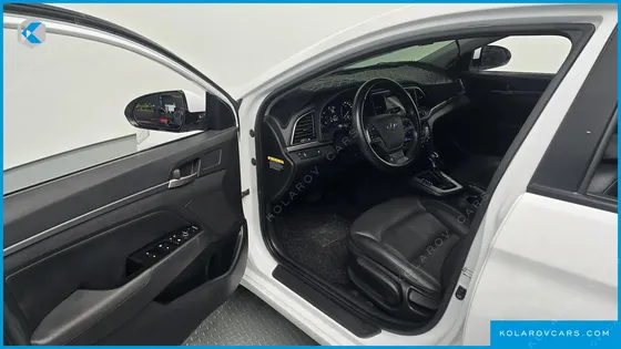 HYUNDAI ELANTRA (AVANTE) 1.6 GDI SMART