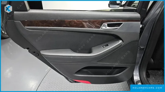 HYUNDAI GENESIS G330 MODERN