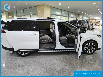 KIA CARNIVAL DIESEL 7-SEATER SIGNATURE