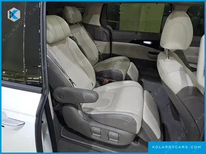 KIA CARNIVAL DIESEL 7-SEATER SIGNATURE