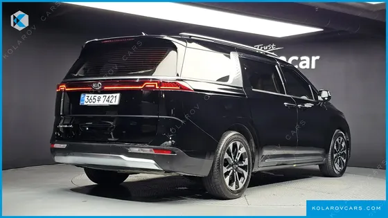 KIA CARNIVAL DIESEL 9-SEATER NOBLESSE