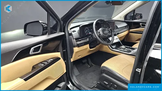 KIA CARNIVAL DIESEL 9-SEATER NOBLESSE