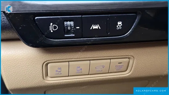 KIA CARNIVAL DIESEL 9-SEATER NOBLESSE