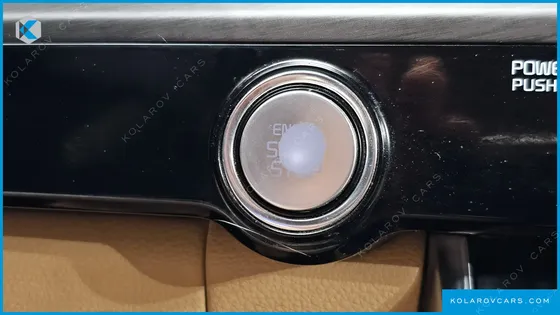 KIA CARNIVAL DIESEL 9-SEATER NOBLESSE